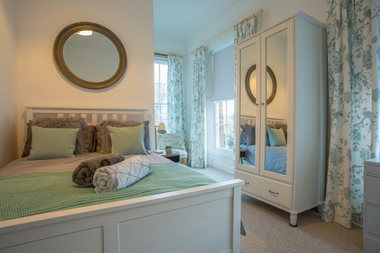Stylish Apartment Close To Gloucester Quays & Docks Exteriér fotografie